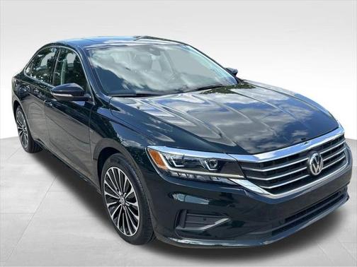 2022 Volkswagen Passat 2.0T Limited Edition