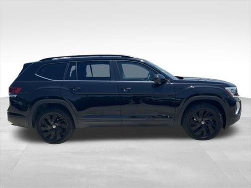 2025 Volkswagen Atlas 2.0T SE w/Technology 4MOTION