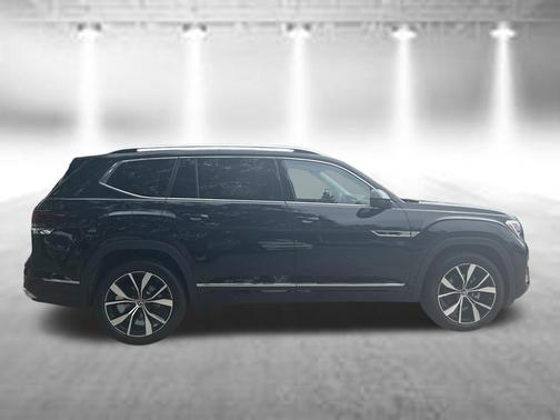 Deep Black 2026 Volkswagen Atlas 2.0T SEL Premium R-Line 4MOTION