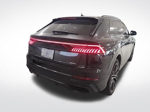 2023 Audi Q8 55 Premium Plus