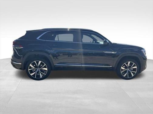 2025 Volkswagen Atlas Cross Sport 2.0T SEL Premium