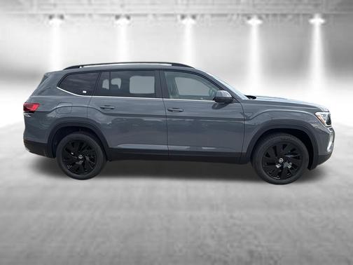 ure Gray 2026 Volkswagen Atlas 2.0T SE w/Technology 4MOTION