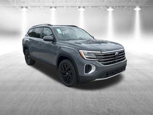 ure Gray 2026 Volkswagen Atlas 2.0T SE w/Technology 4MOTION