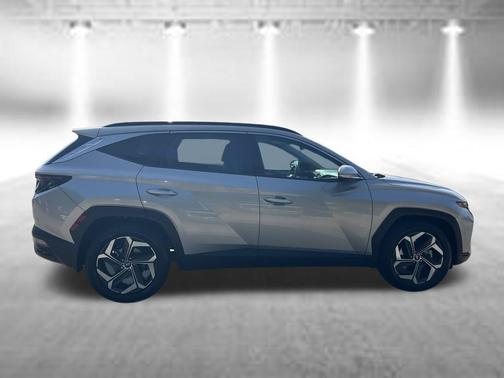 Shimmering Silver 2023 Hyundai TUCSON Limited