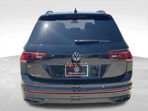 2024 Volkswagen Tiguan 2.0T SE R-Line Black