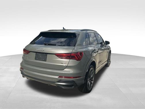 2022 Audi Q3 Premium