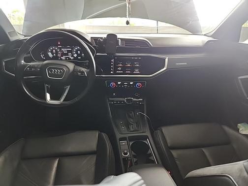 2022 Audi Q3 Premium