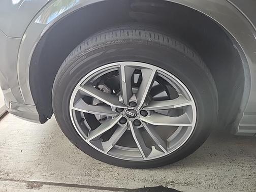 2022 Audi Q3 Premium