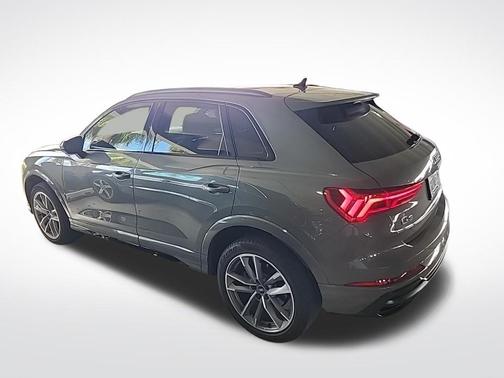 2022 Audi Q3 Premium