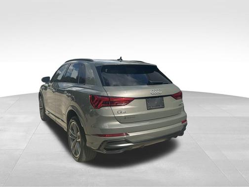 2022 Audi Q3 Premium
