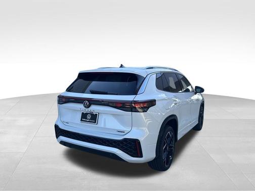 2026 Volkswagen Tiguan 2.0T SEL R-Line 4MOTION