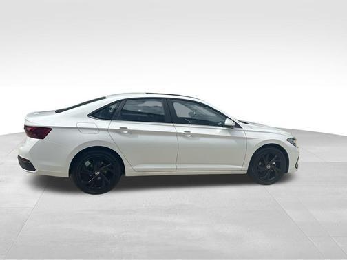 2026 Volkswagen Jetta 1.4T SE