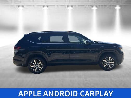 Deep Black 2023 Volkswagen Atlas 2.0T SE