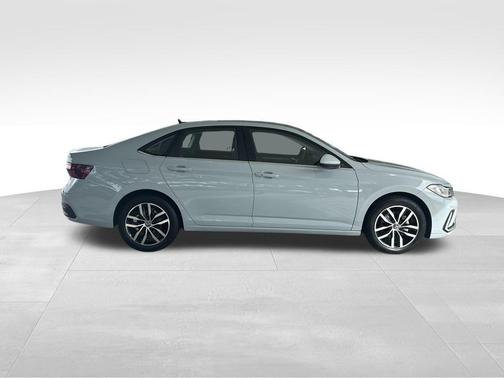 2026 Volkswagen Jetta 1.4T SE