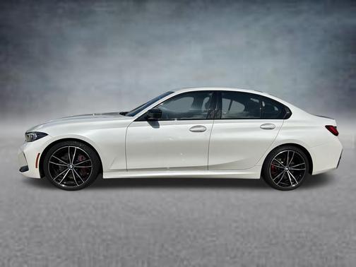 Mineral White Metallic 2023 BMW 330 330i