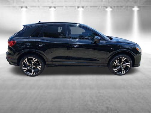 Mythos Black Metallic 2023 Audi Q3 45 S line Premium Plus