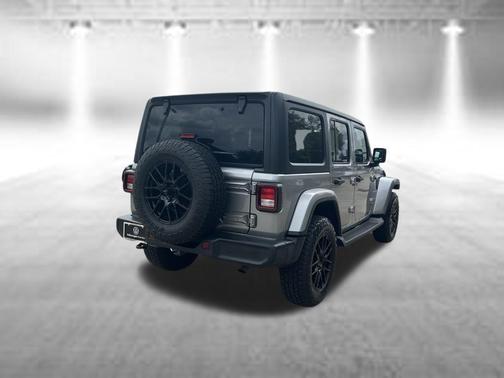 Billet Silver Metallic Clearcoat 2020 Jeep Wrangler Unlimited Sahara