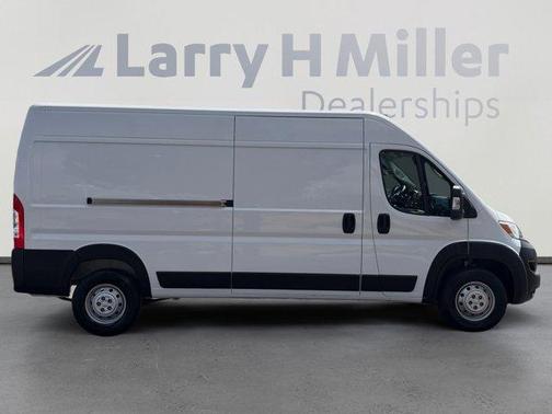 Bright White Clearcoat 2023 RAM ProMaster 2500 High Roof
