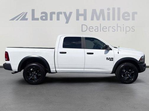 Bright White Clearcoat 2024 RAM 1500 Classic SLT