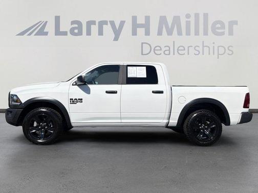 Bright White Clearcoat 2024 RAM 1500 Classic SLT