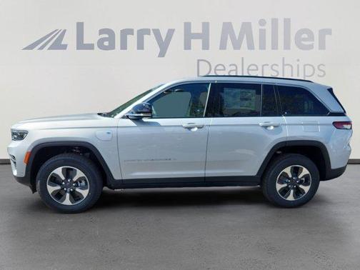 2025 Jeep Grand Cherokee 4xe Base