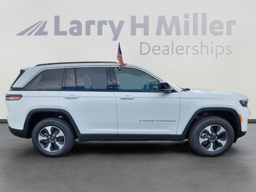 2025 Jeep Grand Cherokee 4xe Base