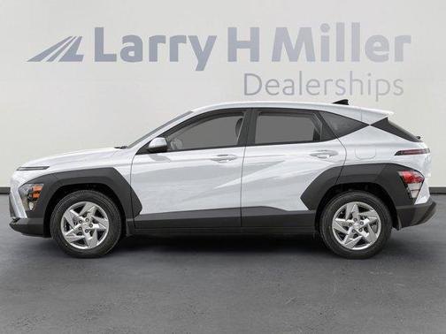 2024 Hyundai KONA SE