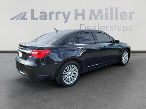 2011 Chrysler 200 Limited