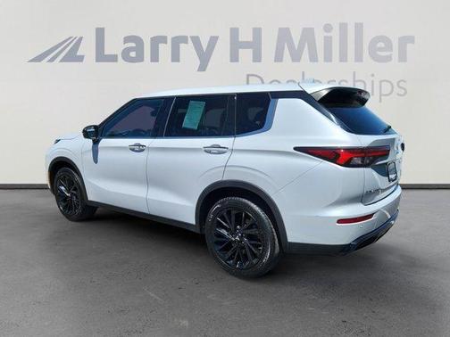 2023 Mitsubishi Outlander SEL Black Edition