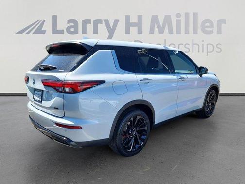 2023 Mitsubishi Outlander SEL Black Edition