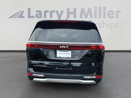 2022 Kia Carnival SX