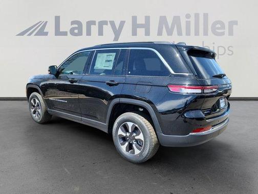 2025 Jeep Grand Cherokee 4xe Base