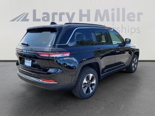 2025 Jeep Grand Cherokee 4xe Base