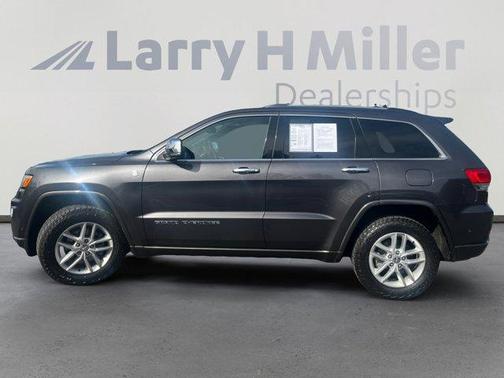 Granite Crystal Clearcoat Metallic 2017 Jeep Grand Cherokee Overland