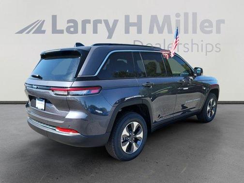 2025 Jeep Grand Cherokee 4xe Base