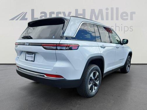 2025 Jeep Grand Cherokee 4xe Base