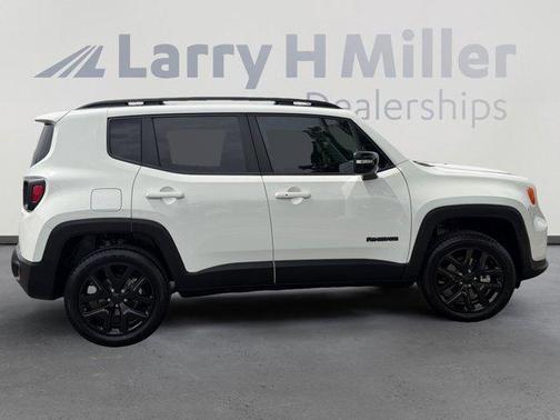 Alpine White Clearcoat 2023 Jeep Renegade Altitude