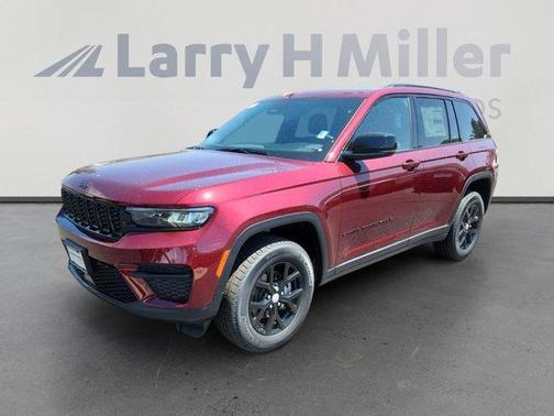 2025 Jeep Grand Cherokee Laredo