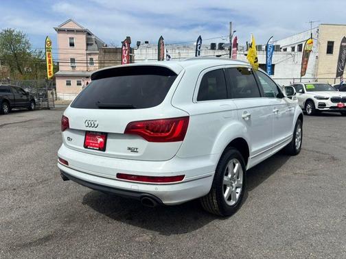 Carrara White 2015 Audi Q7 3.0T Premium