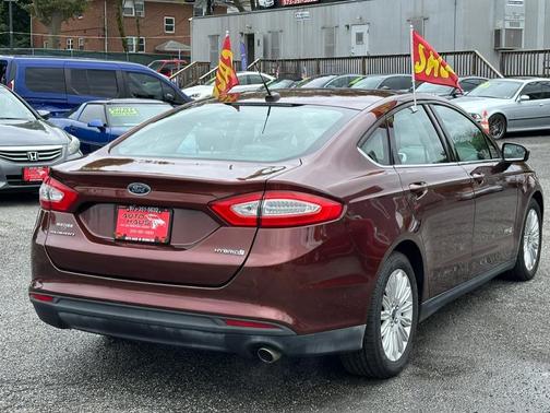 2016 Ford Fusion Hybrid S