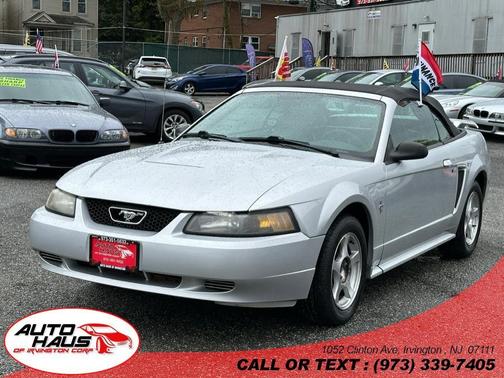 2003 Ford Mustang Deluxe