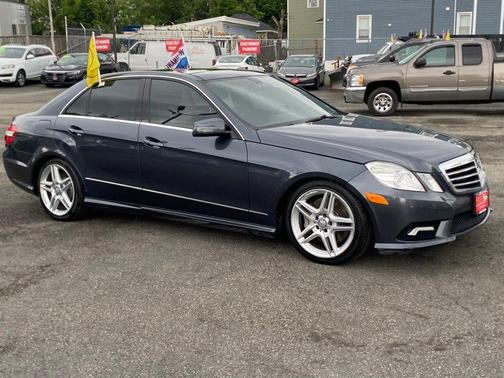Designo Magno Alanite Grey Matte 2011 Mercedes-Benz E-Class 4MATIC