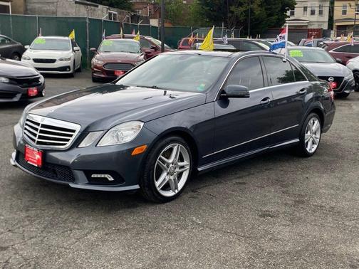 Designo Magno Alanite Grey Matte 2011 Mercedes-Benz E-Class 4MATIC