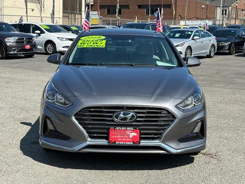 2018 Hyundai SONATA SE
