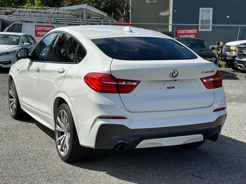 2017 BMW X4 M40i