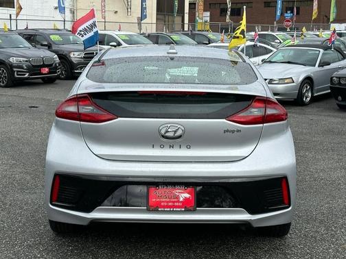 2019 Hyundai IONIQ Plug-In Hybrid Limited