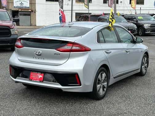 2019 Hyundai IONIQ Plug-In Hybrid Limited