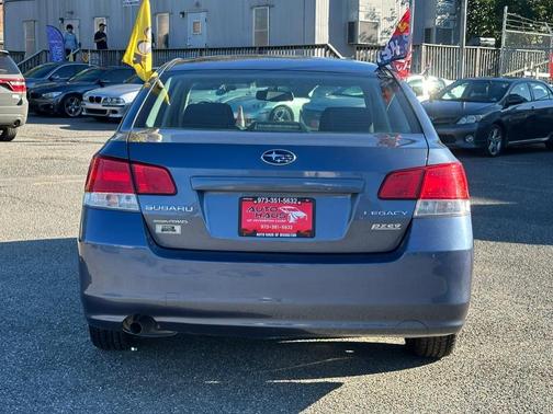 2013 Subaru Legacy Base