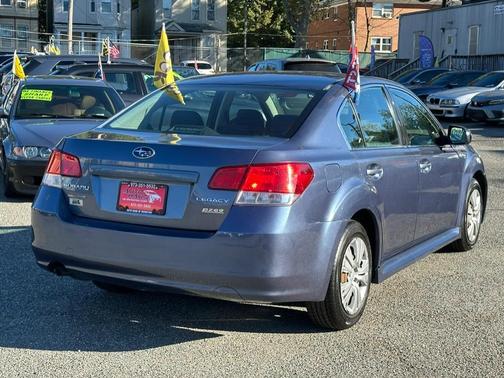 2013 Subaru Legacy Base