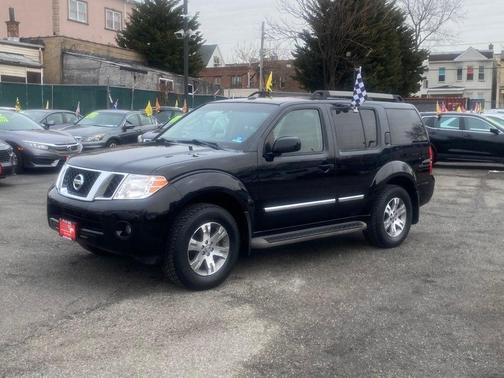 2012 Nissan Pathfinder Silver